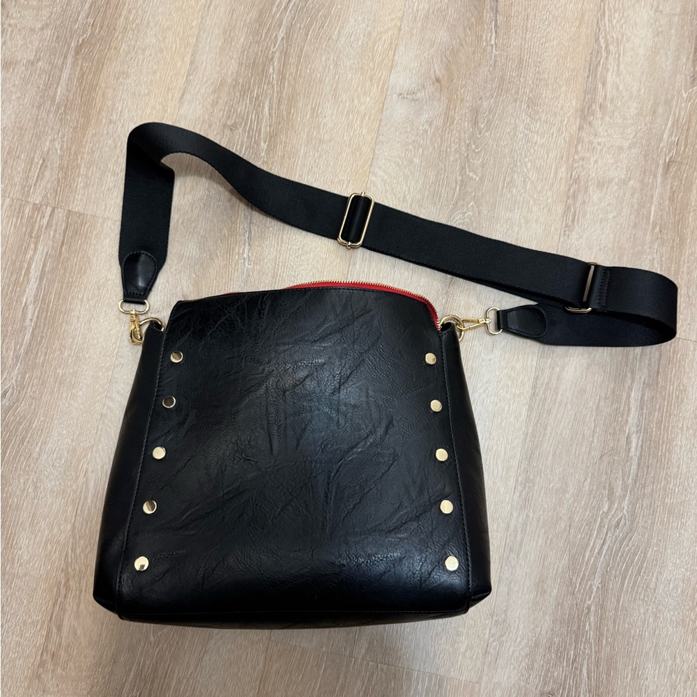 Social Threads Tote